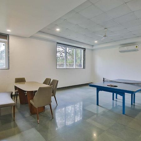 קארג'אט Twilight Grove By Stayvista - Pool- View Villa With Manicured Lawn, Contemporary Interiors & Home Theatre מראה חיצוני תמונה