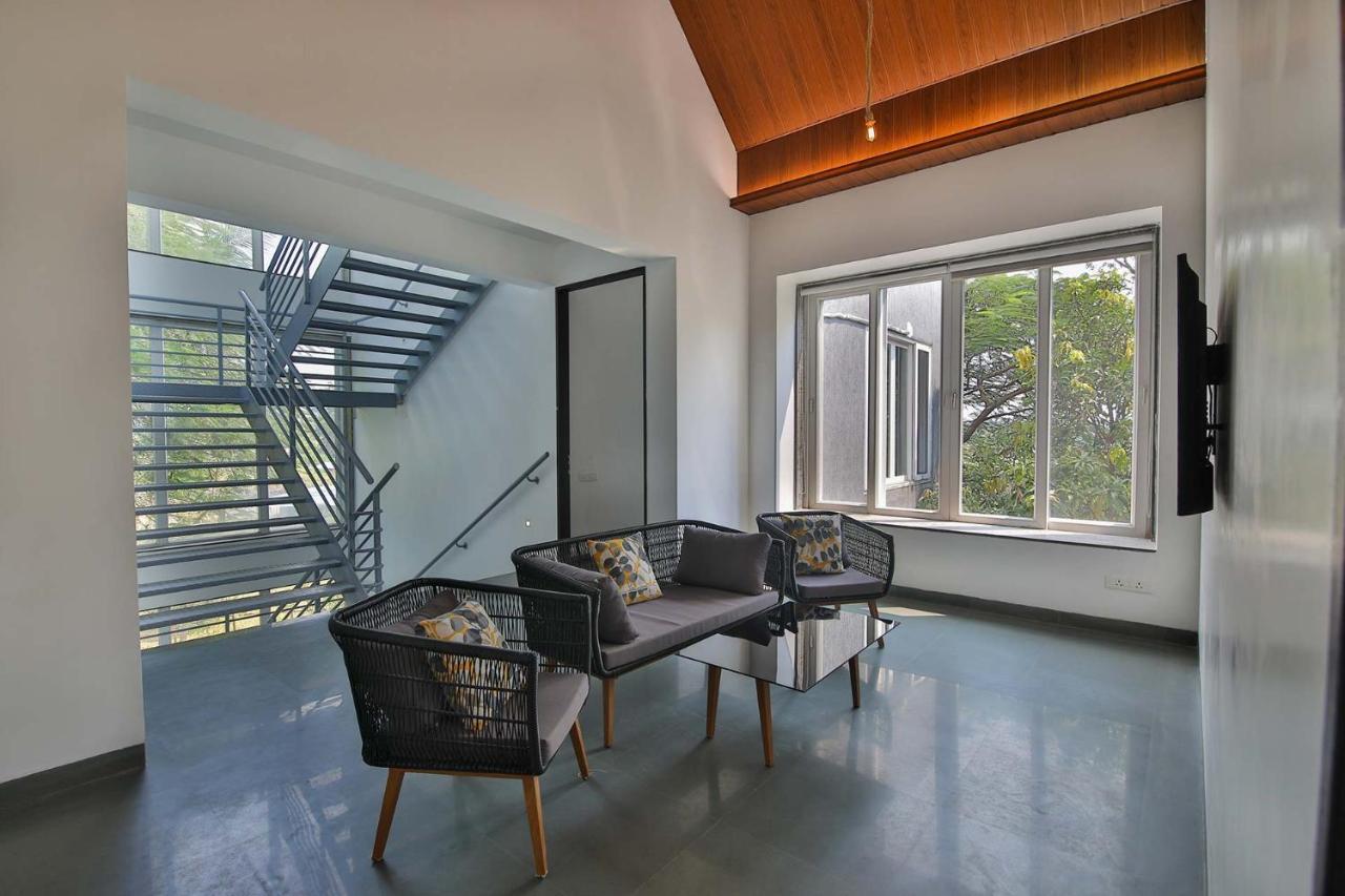 קארג'אט Twilight Grove By Stayvista - Pool- View Villa With Manicured Lawn, Contemporary Interiors & Home Theatre מראה חיצוני תמונה