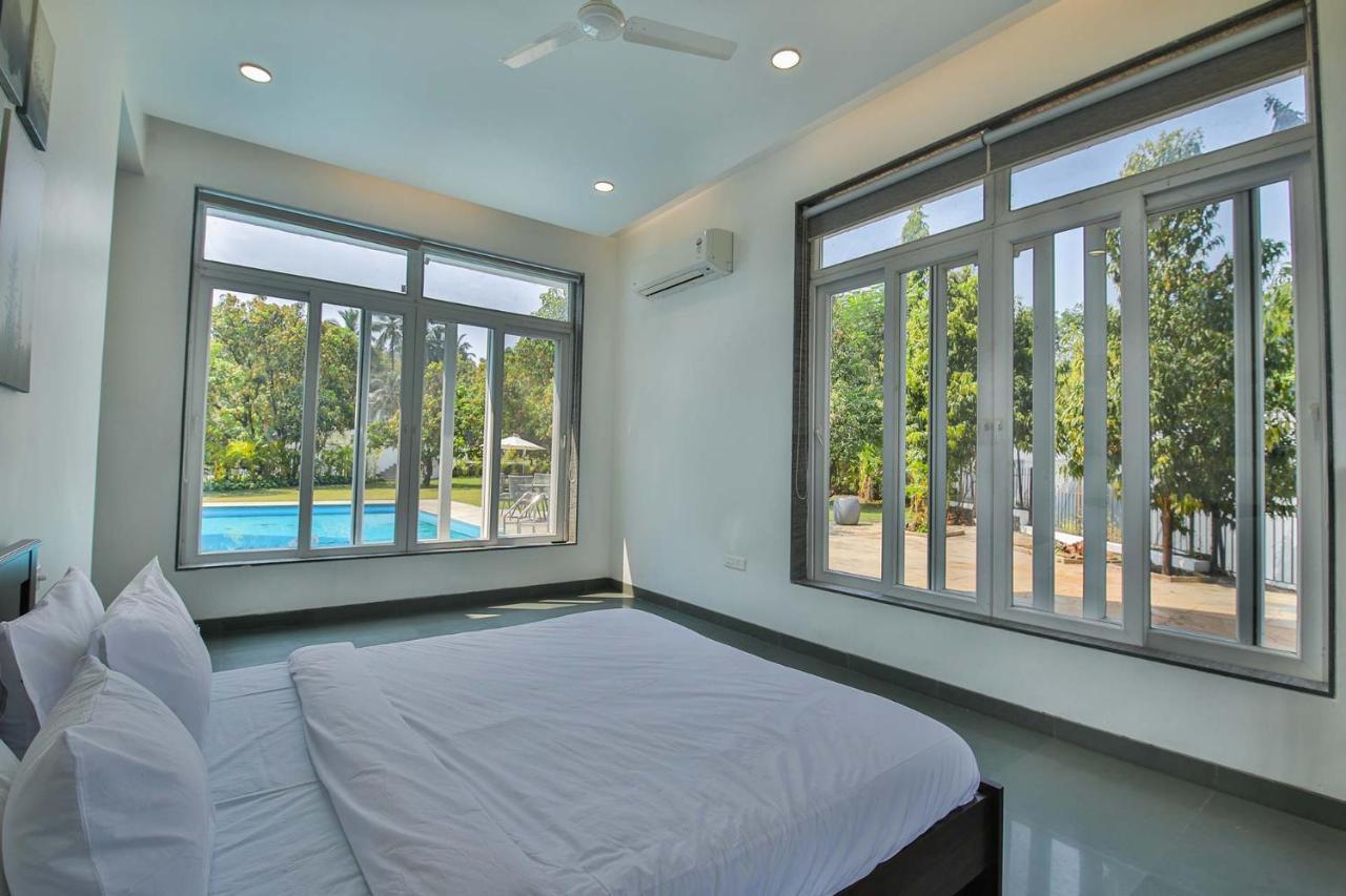 קארג'אט Twilight Grove By Stayvista - Pool- View Villa With Manicured Lawn, Contemporary Interiors & Home Theatre מראה חיצוני תמונה